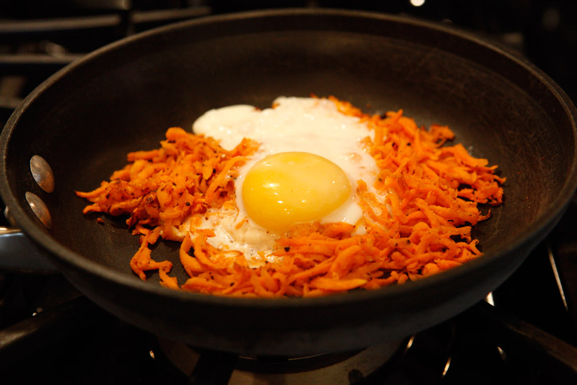 Sweet-Potato-spices-and-egg-in-skillet-1