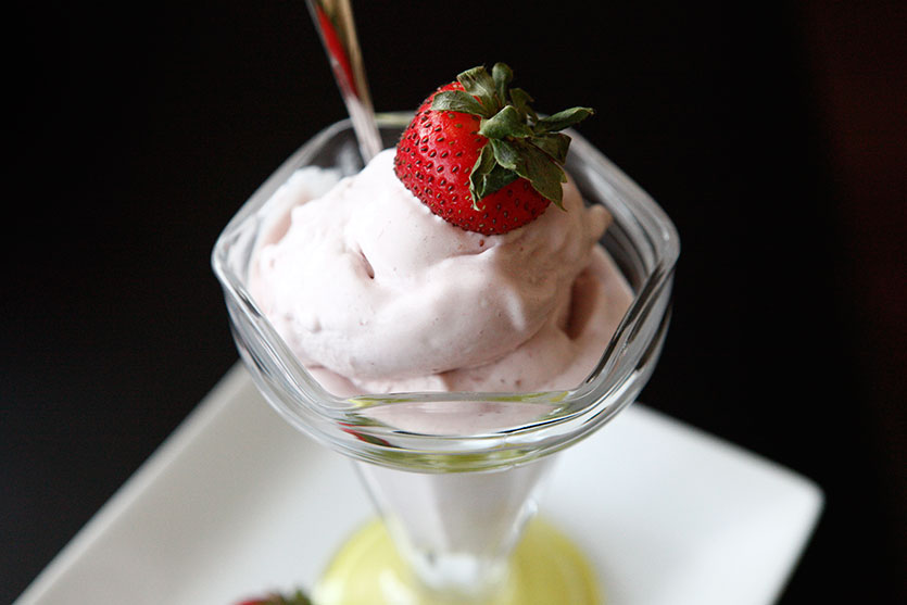 Paleo Berries 'n' Cream Ice-Cream