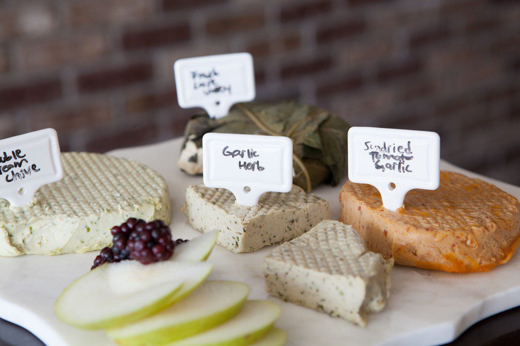 How-To: Make The Perfect PALEO Cheeseboard