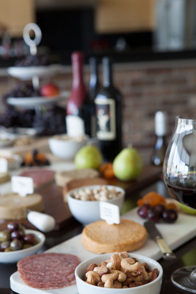How-To: Make The Perfect PALEO Cheeseboard
