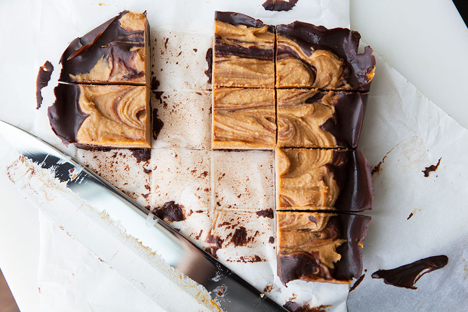 29 Paleo Treat Recipes- Pumpkin Chocolate Swirl Bars