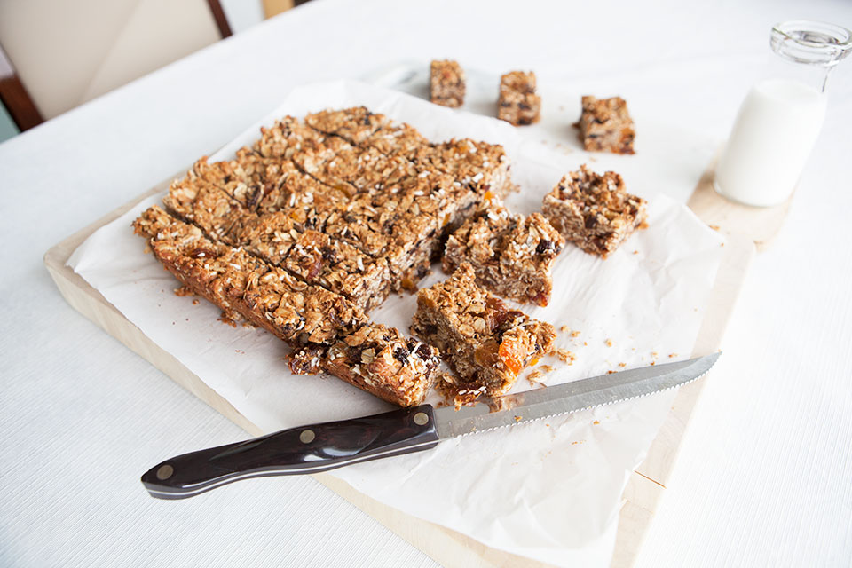 Gluten Free Breakfast Bars Recipe – AmazingPaleo.com