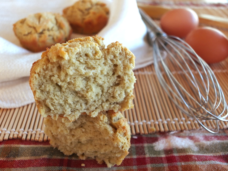 Freshly Baked Paleo Dinner Rolls