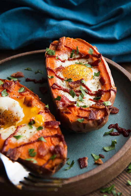 Baked Sweet Potato & Egg Breakfast Boats