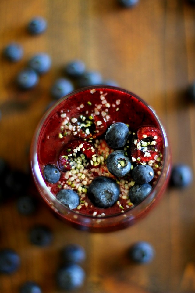 Cherry Berry Cashew Ginger Smoothie