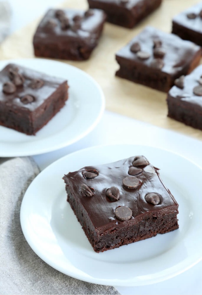 FUDGY FLOURLESS BROWNIES