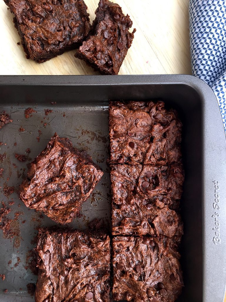 FLOURLESS BROWNIES