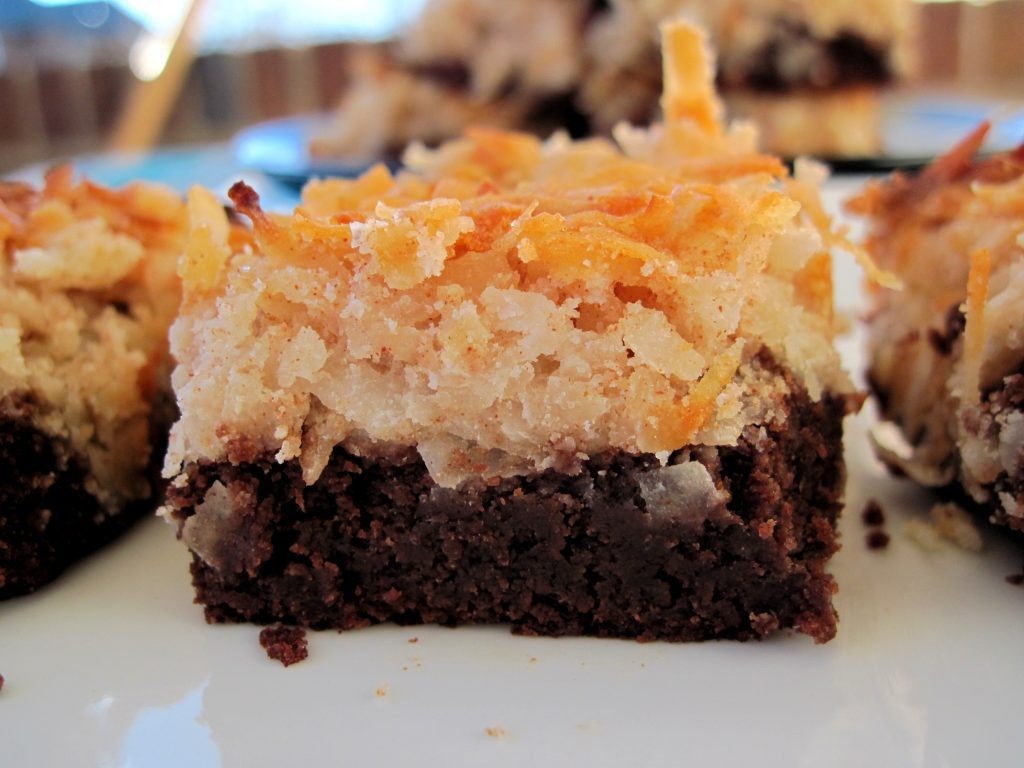 MAGIC BROWNIE BARS