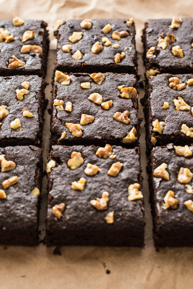 SPICED PALEO BROWNIES