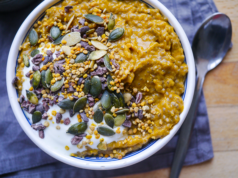 EASY PUMPKIN SPICE CHIA PUDDING