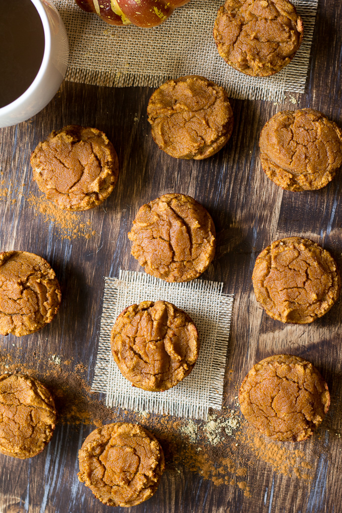 PALEO HONEY PUMPKIN PIE MUFFINS