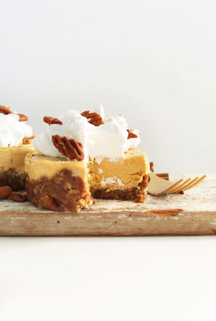 VEGAN PUMPKIN CHEESECAKE