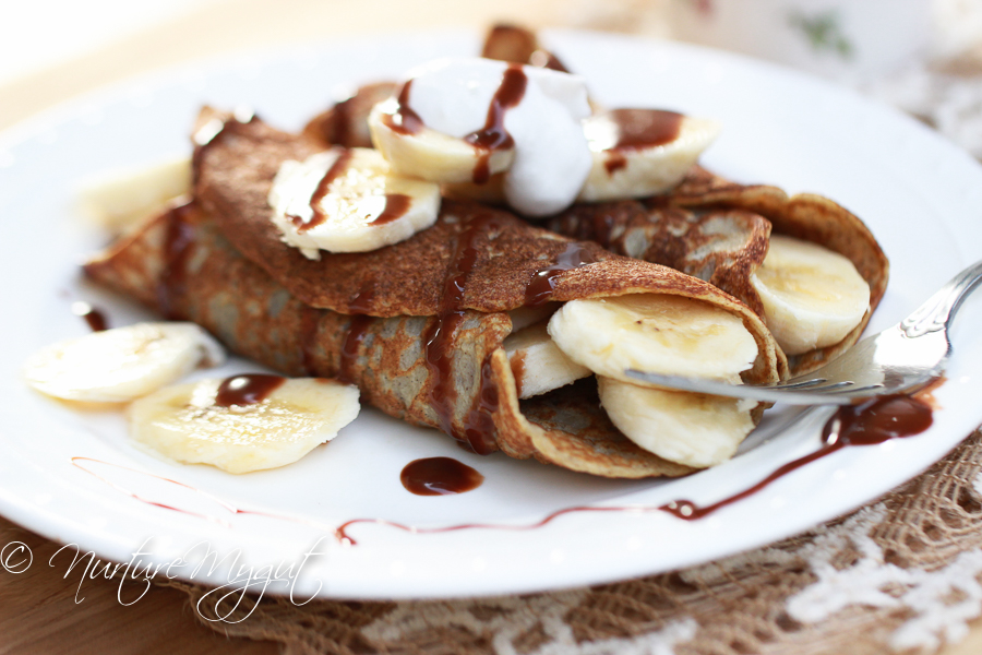 EASY PALEO BANANA PANCAKES