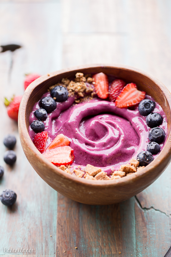 BERRY PITAYA SMOOTHIE BOWL