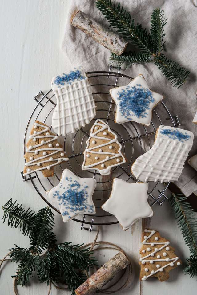 GRAIN FREE CHRISTMAS CUTOUT COOKIES