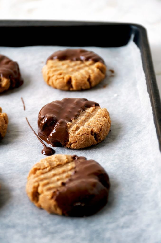 ULTIMATE PEANUT BUTTER COOKIES