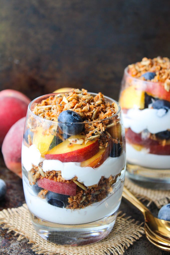 PALEO BLUEBERRY & PEACH PARFAITS