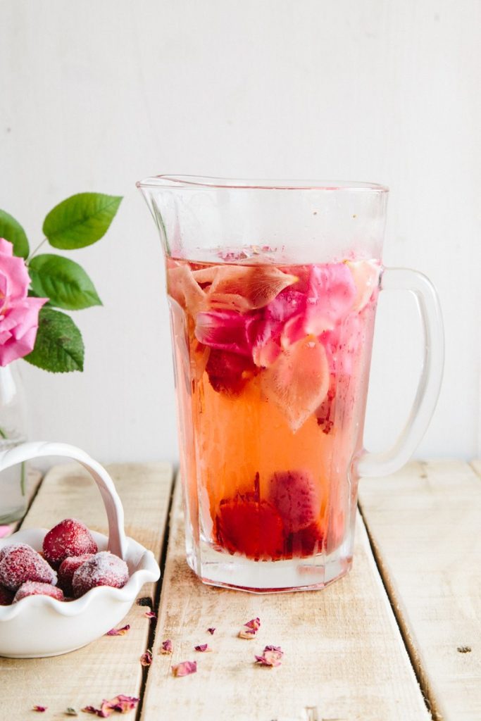 ROSE, LEMON & STRAWBERRY INFUSED WATER