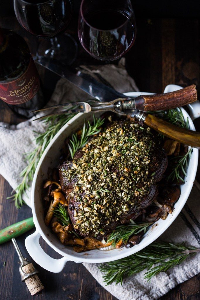 ROSEMARY GARLIC BEEF ROAST WITH WILD MUSHROOMS