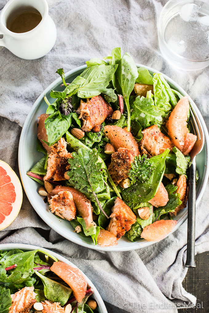 SPICY GRILLED SALMON SALAD WITH GRAPEFRUIT AND COCONUT