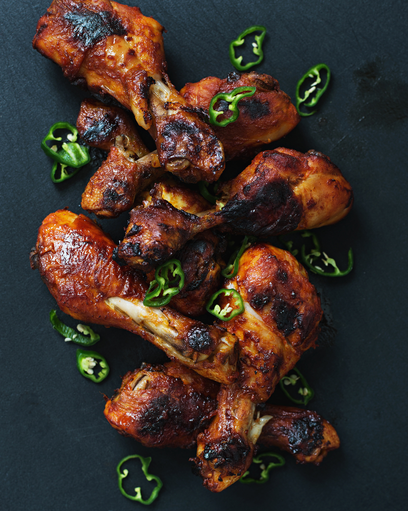 SPICY PALEO BBQ CHICKEN DRUMSTICKS