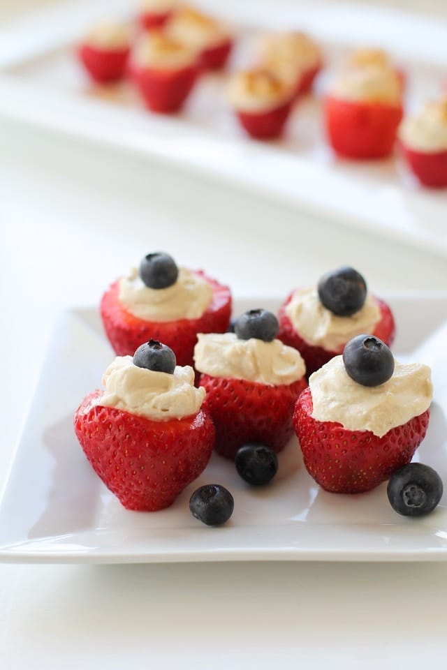 VEGAN “CHEESECAKE” STUFFED STRAWBERRIES