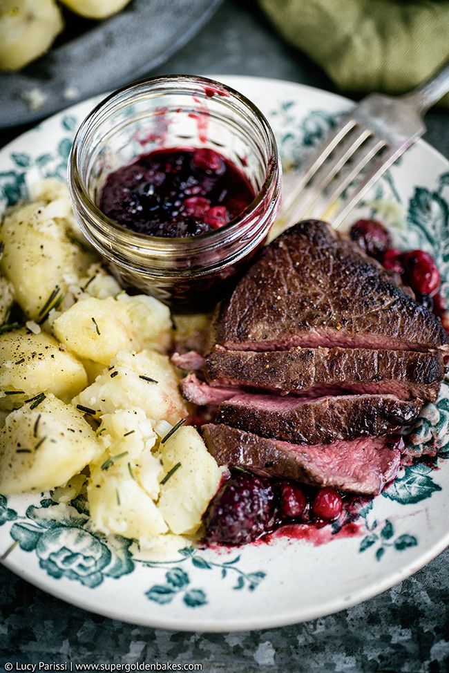 VENISON STEAK WITH PORT AND RED BERRY SAUCE
