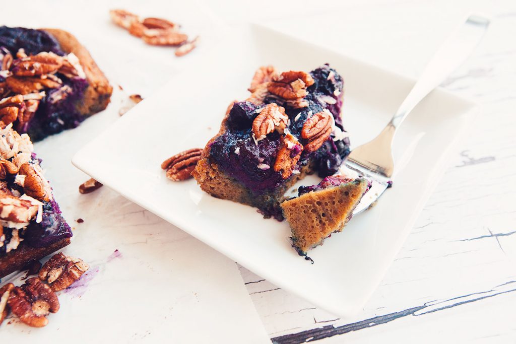 Blackberry Crumble Pumpkin Bars