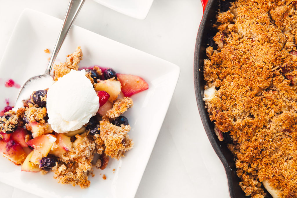 Protein Apple & Blueberry Crisp