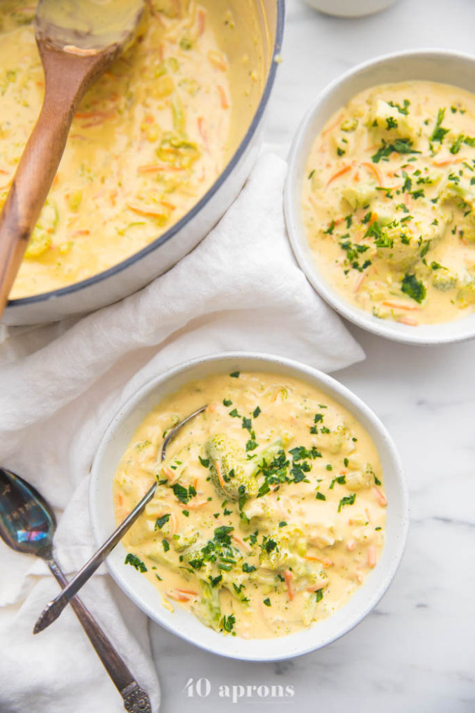 Cheesy Vegan Broccoli Soup