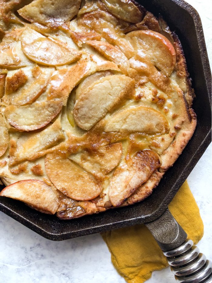 Healthy Caramelized Apple Dutch Baby