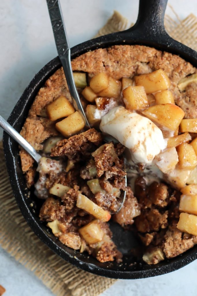 Paleo Chai Spiced Apple Pie Skillet Cookie