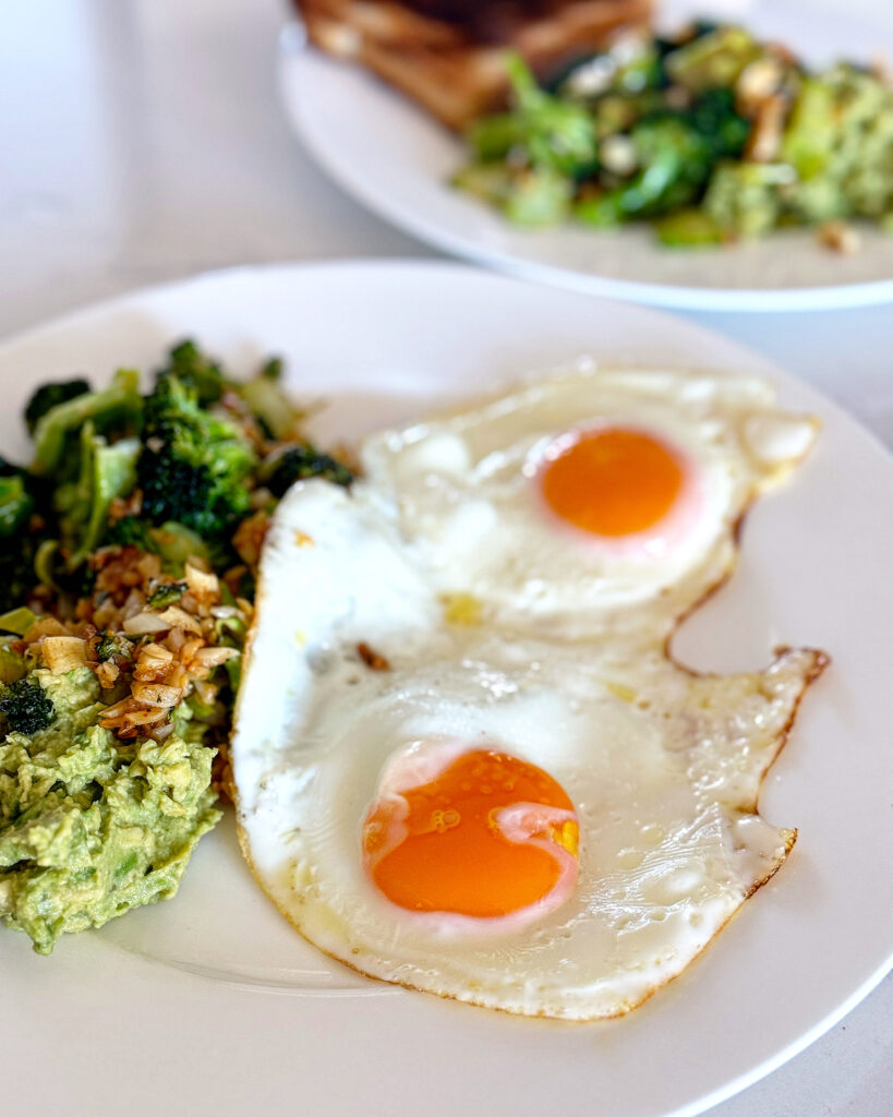 Garlicky Broccoli Breakfast